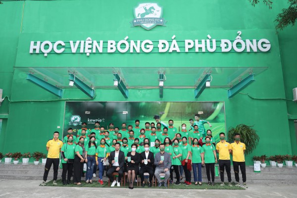 HLV Hoàng Anh Tuấn đặt nền móng khánh thành Học viện bóng đá Phù Đổng
