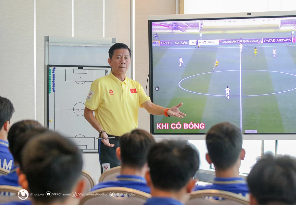 HLV Hoàng Anh Tuấn tiết lộ mục tiêu bất ngờ của U.23 Việt Nam khi đấu Uzbekistan