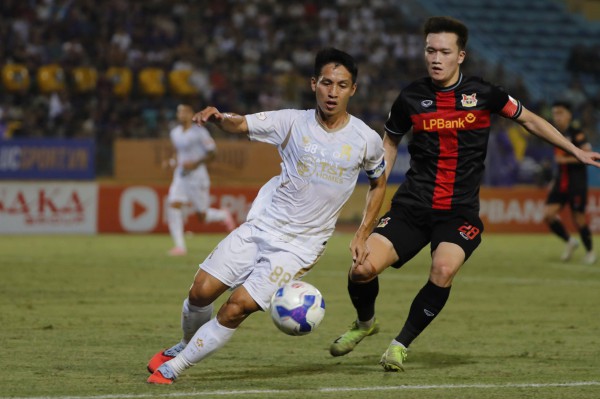 HLV Kewell đau xót ‘Hà Nội phải trả giá đắt’, HLV Ninh Bình 'Hoàng Đức hay như người ngoài hành tinh’ HLV Kewell đau xót ‘Hà Nội phải trả giá đắt’, HLV Ninh Bình 'Hoàng Đức hay như người ngoài hành tinh’