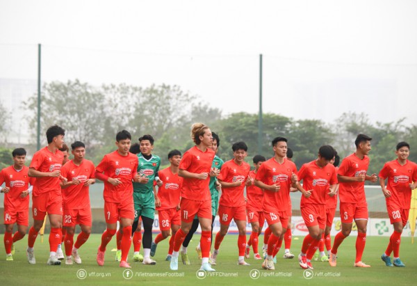 HLV Kim loại 8 cầu thủ U.23 Việt Nam: Có gương mặt trẻ hay nhất V-League và sao HAGL HLV Kim loại 8 cầu thủ U.23 Việt Nam: Có gương mặt trẻ hay nhất V-League và sao HAGL