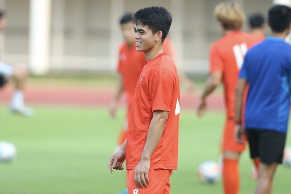 HLV Kim nói khả năng Lý Đức đá bán kết còn bỏ ngỏ, sự thật thế nào? HLV Kim nói khả năng Lý Đức đá bán kết còn bỏ ngỏ, sự thật thế nào?