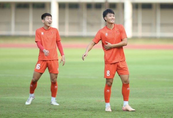 HLV Kim nói khả năng Lý Đức đá bán kết còn bỏ ngỏ, sự thật thế nào? HLV Kim nói khả năng Lý Đức đá bán kết còn bỏ ngỏ, sự thật thế nào?