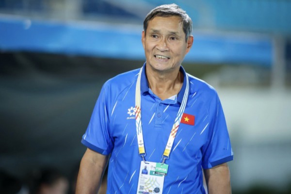 HLV Mai Đức Chung nói thẳng một điều về đội tuyển nữ Việt Nam, Huỳnh Như tiết lộ mục tiêu nóng