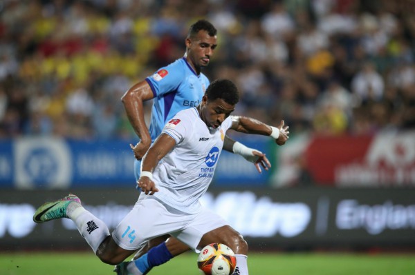 HLV Nam Định tiến cử học trò cho thầy Kim, HLV Lê Huỳnh Đức 'tôi không phải phù thủy' HLV Nam Định tiến cử học trò cho thầy Kim, HLV Lê Huỳnh Đức 'tôi không phải phù thủy'