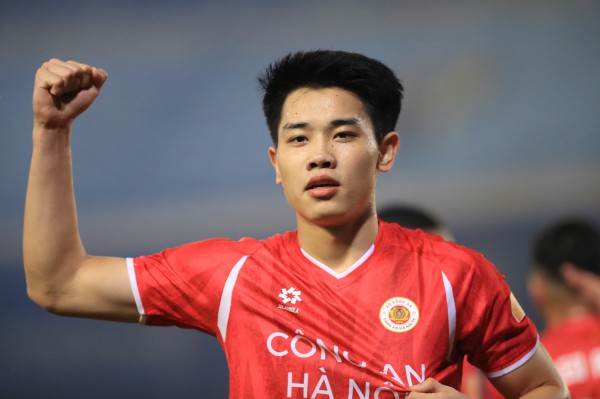 HLV Polking quả quyết CLB CAHN sẽ đánh bại đối thủ Trung Quốc: Chờ Đình Bắc bùng nổ HLV Polking quả quyết CLB CAHN sẽ đánh bại đối thủ Trung Quốc: Chờ Đình Bắc bùng nổ