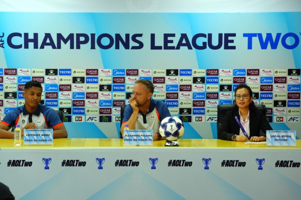 HLV Polking quả quyết CLB CAHN sẽ đánh bại đối thủ Trung Quốc: Chờ Đình Bắc bùng nổ HLV Polking quả quyết CLB CAHN sẽ đánh bại đối thủ Trung Quốc: Chờ Đình Bắc bùng nổ