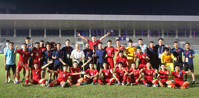 HLV Đinh Thế Nam lên kế hoạch chuẩn bị cho trận bán kết giải U19 Đông Nam Á 2022