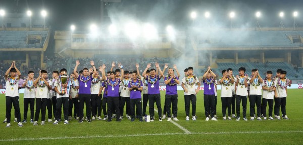 Hà Nội hoàn thiện mảnh ghép vô địch, gợi mở điều này cho bóng đá Việt Nam