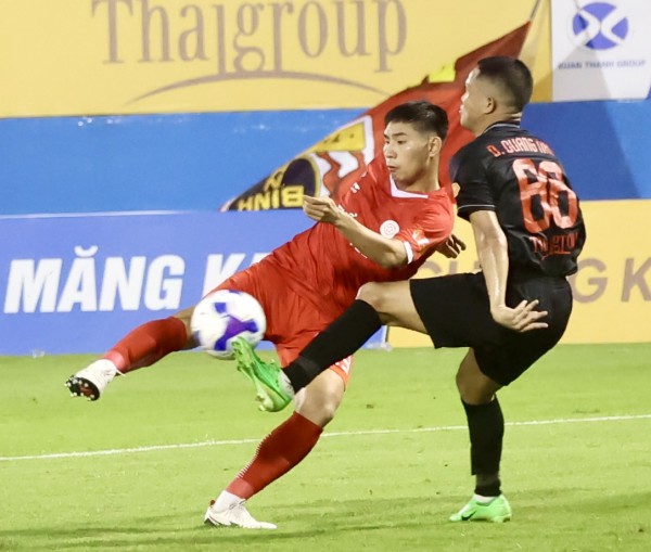 Hai thẻ đỏ, hai bàn thắng: Trận quá căng, Thể Công Viettel quật khởi tuyệt vời bắt Ninh Bình chia điểm Hai thẻ đỏ, hai bàn thắng: Trận quá căng, Thể Công Viettel quật khởi tuyệt vời bắt Ninh Bình chia điểm