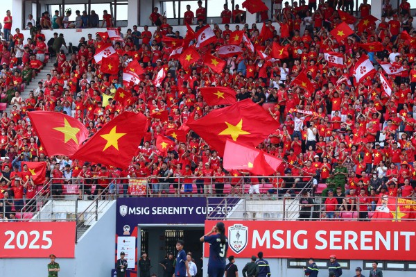 Hàng công ghi bàn đẳng cấp thắng Thái Lan, đội tuyển nữ Việt Nam giành HCĐ: VFF thưởng 600 triệu đồng Hàng công ghi bàn đẳng cấp thắng Thái Lan, đội tuyển nữ Việt Nam giành HCĐ: VFF thưởng 600 triệu đồng