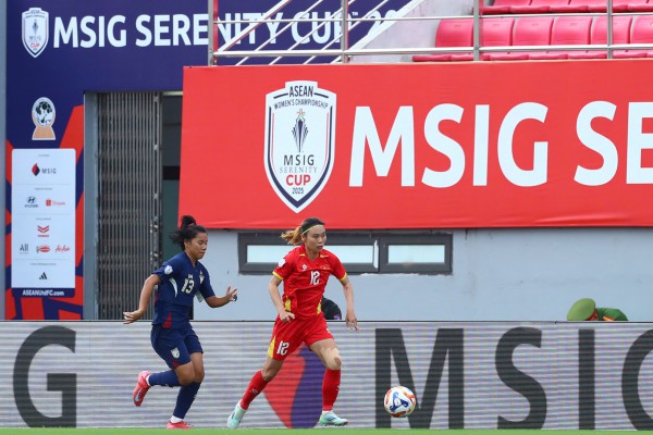 Hàng công ghi bàn đẳng cấp thắng Thái Lan, đội tuyển nữ Việt Nam giành HCĐ: VFF thưởng 600 triệu đồng Hàng công ghi bàn đẳng cấp thắng Thái Lan, đội tuyển nữ Việt Nam giành HCĐ: VFF thưởng 600 triệu đồng