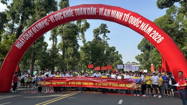 Hàng nghìn người tham gia Ngày chạy Olympic sức khỏe toàn dân tại TP.HCM