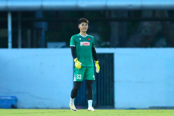 Hàng thủ trên 1,90 m của HAGL đấu đối thủ cực mạnh CLB CAHN: Trung Kiên cản nổi Đình Bắc?