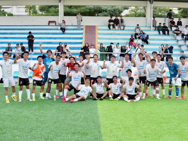 'Hiện tượng' Trường ĐH Công nghiệp TP.HCM đủ sức gây sốc trước 'ông lớn' Thủy lợi? 'Hiện tượng' Trường ĐH Công nghiệp TP.HCM đủ sức gây sốc trước 'ông lớn' Thủy lợi?