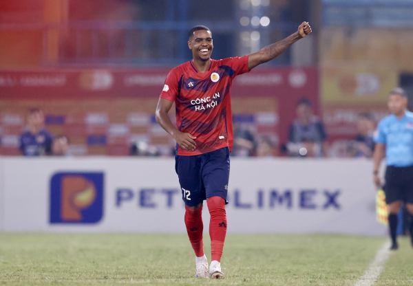 Hoàng Đức và Alan Grafite xuất sắc nhất mùa, HAGL chưa có duyên với các danh hiệu cá nhân Hoàng Đức và Alan Grafite xuất sắc nhất mùa, HAGL chưa có duyên với các danh hiệu cá nhân