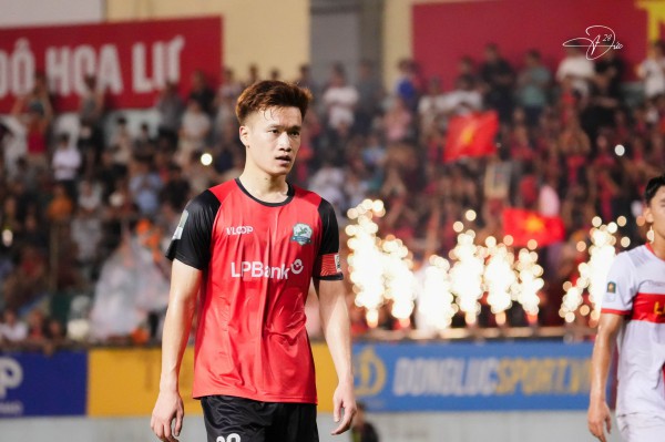 Hoàng Đức và Alan Grafite xuất sắc nhất mùa, HAGL chưa có duyên với các danh hiệu cá nhân Hoàng Đức và Alan Grafite xuất sắc nhất mùa, HAGL chưa có duyên với các danh hiệu cá nhân