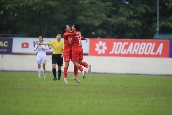 Huỳnh Như ghi dấu ấn, đội TP.HCM thắng nhọc nhằn Tuyết Dung và đội Hà Nam