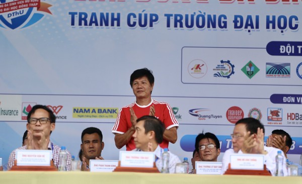 Huỳnh Quốc Cường, Phan Thanh Bình truyền cảm hứng cho giải sinh viên Trường ĐH Đồng Tháp Huỳnh Quốc Cường, Phan Thanh Bình truyền cảm hứng cho giải sinh viên Trường ĐH Đồng Tháp