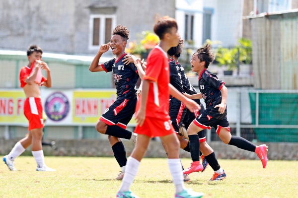 Huỳnh Đức cùng đội trẻ TP.HCM gây thất vọng lớn, bị loại ngay trên sân nhà