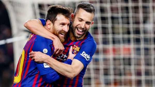 Jordi Alba thán phục với màn trình diễn của Lionel Messi