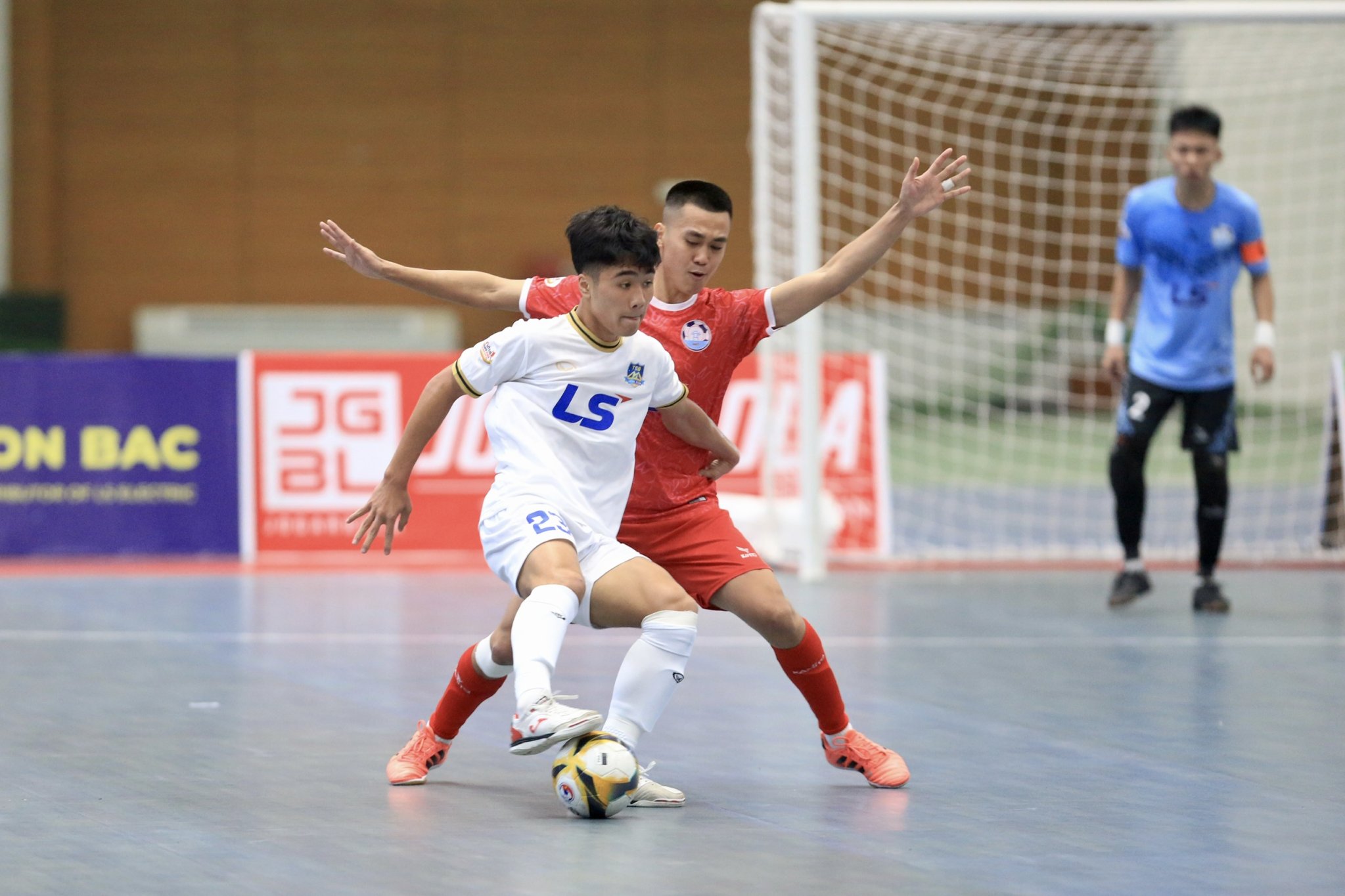 Khai mạc giải Futsal HDBank VĐQG 2023: Thái Sơn Bắc bị chia điểm, Sanvinest Khánh Hòa thắng trận ra quân