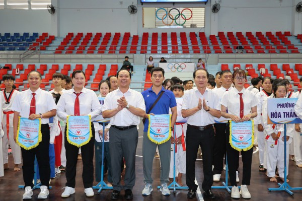 Khánh Hòa khai mạc giải taekwondo các nhóm tuổi Đại hội TDTT tỉnh lần thứ I 2026 Khánh Hòa khai mạc giải taekwondo các nhóm tuổi Đại hội TDTT tỉnh lần thứ I 2026