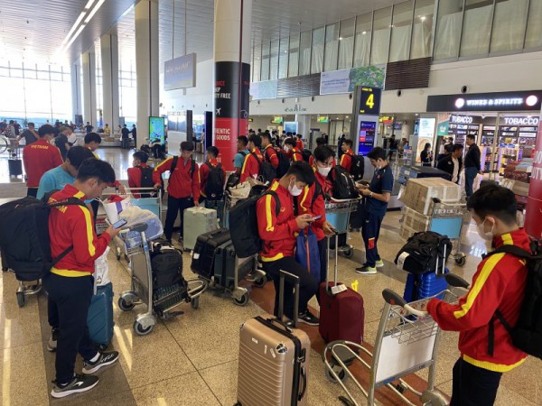 Khép lại chuyến tập huấn tại Hàn Quốc, đội tuyển U18 Việt Nam về nước an toàn