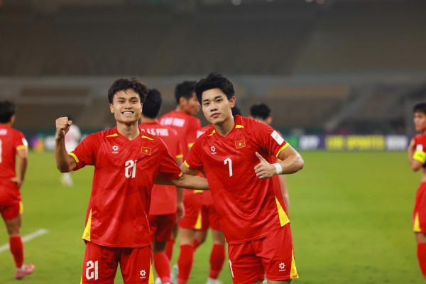 Khi bóng đá Hàn Quốc phải ngăn cản HLV Kim Sang-sik Khi bóng đá Hàn Quốc phải ngăn cản HLV Kim Sang-sik