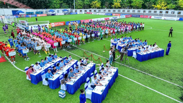 Khởi tranh giải bóng đá công nhân, viên chức Việt Nam khu vực phía bắc Khởi tranh giải bóng đá công nhân, viên chức Việt Nam khu vực phía bắc
