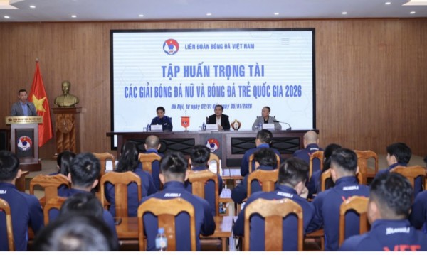 Không có trọng tài bị trượt lý thuyết, chỉ có 1 trường hợp không đạt thể lực do chấn thương Không có trọng tài bị trượt lý thuyết, chỉ có 1 trường hợp không đạt thể lực do chấn thương