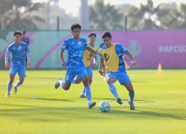 Kyrgyzstan rất khó bắt bài U.23 Việt Nam Kyrgyzstan rất khó bắt bài U.23 Việt Nam