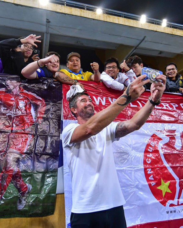 Làn gió trong lành mang tên Harry Kewell, CLB Hà Nội đang hồi sinh…