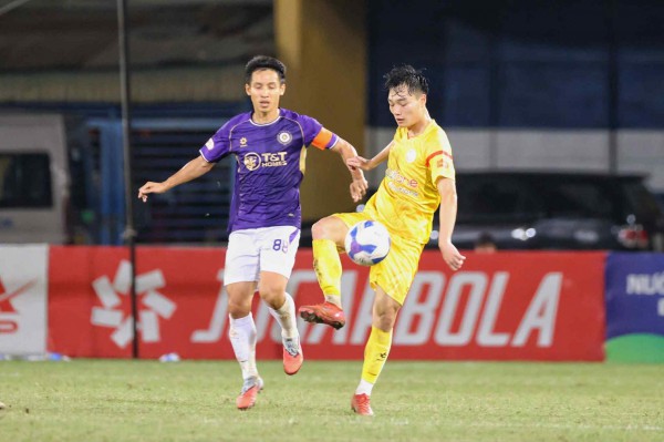 Làn gió trong lành mang tên Harry Kewell, CLB Hà Nội đang hồi sinh…