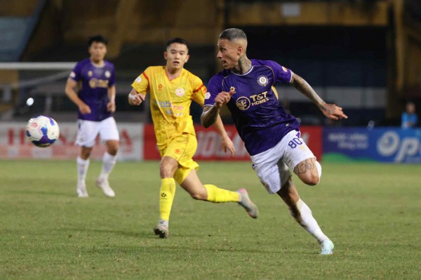 Làn gió trong lành mang tên Harry Kewell, CLB Hà Nội đang hồi sinh…