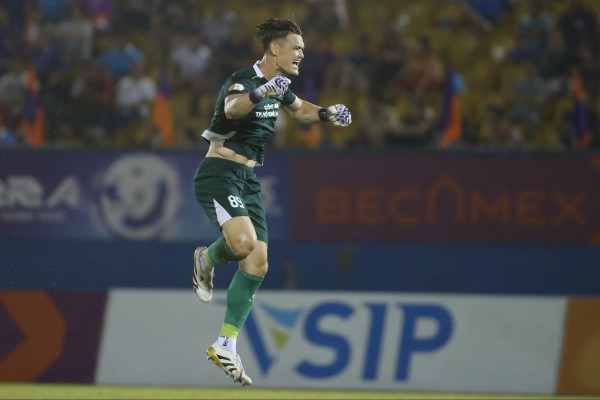 Lê Giang Patrik được gọi lên đội tuyển Việt Nam, sẵn sàng cạnh tranh Nguyễn Filip, Văn Lâm: Xuân Son thì sao?