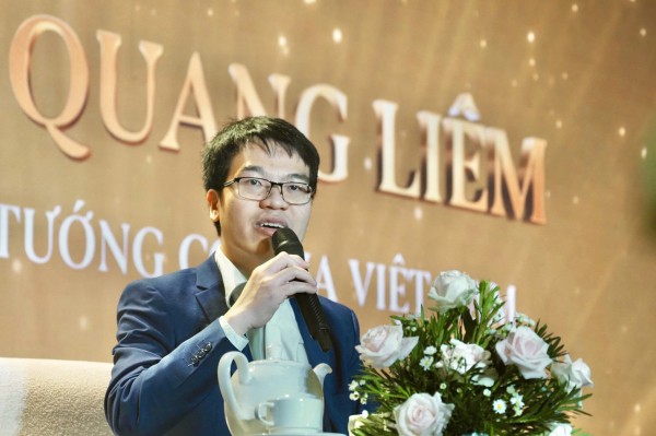 Lê Quang Liêm ở đâu cũng hướng về cờ vua nước nhà