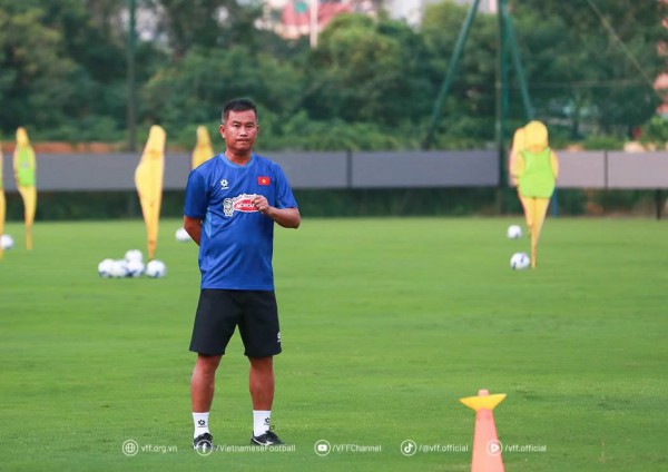 Lịch thi đấu U.23 Việt Nam mới nhất: Chạm trán Qatar giờ cực muộn, không đài nào phát sóng