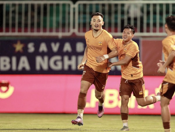 Lịch thi đấu V-League mới nhất: HAGL dễ thắng, Hà Nội và HLV Kewell vào 'hiểm địa' Lịch thi đấu V-League mới nhất: HAGL dễ thắng, Hà Nội và HLV Kewell vào 'hiểm địa'