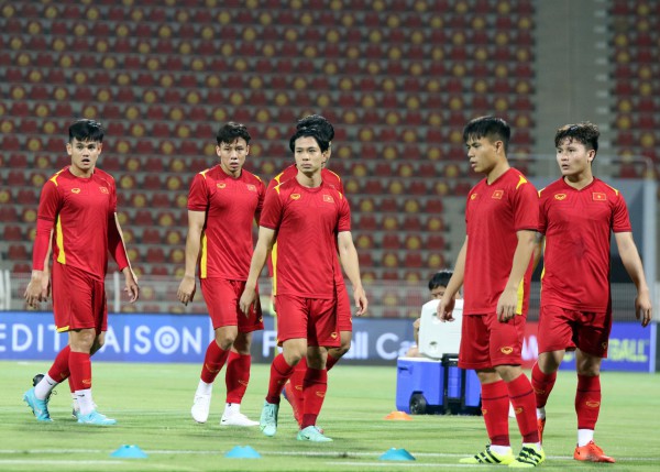 Lý Công Hoàng Anh được cấp visa sang Singapore, kịp dự AFF Cup cùng tuyển Việt Nam
