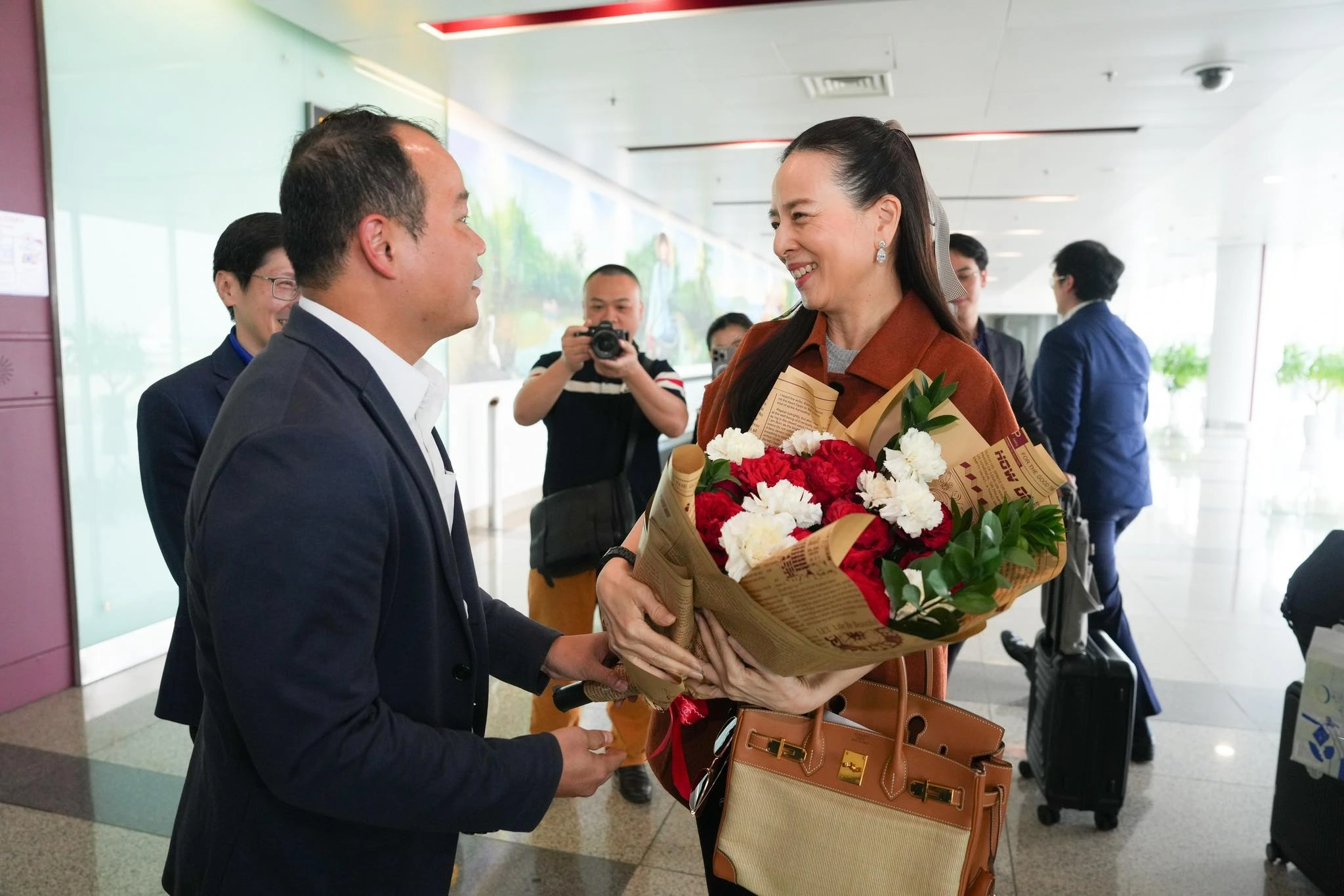 Madam Pang đã đến Hà Nội, chuẩn bị xem bóng đá Thái Lan so tài Việt Nam
