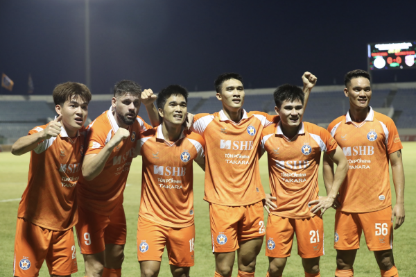 Màn chạy đua chống rớt hạng hay hơn phim, đừng ‘có đùa’ với Đà Nẵng dù đang đáy bảng! Màn chạy đua chống rớt hạng hay hơn phim, đừng ‘có đùa’ với Đà Nẵng dù đang đáy bảng!
