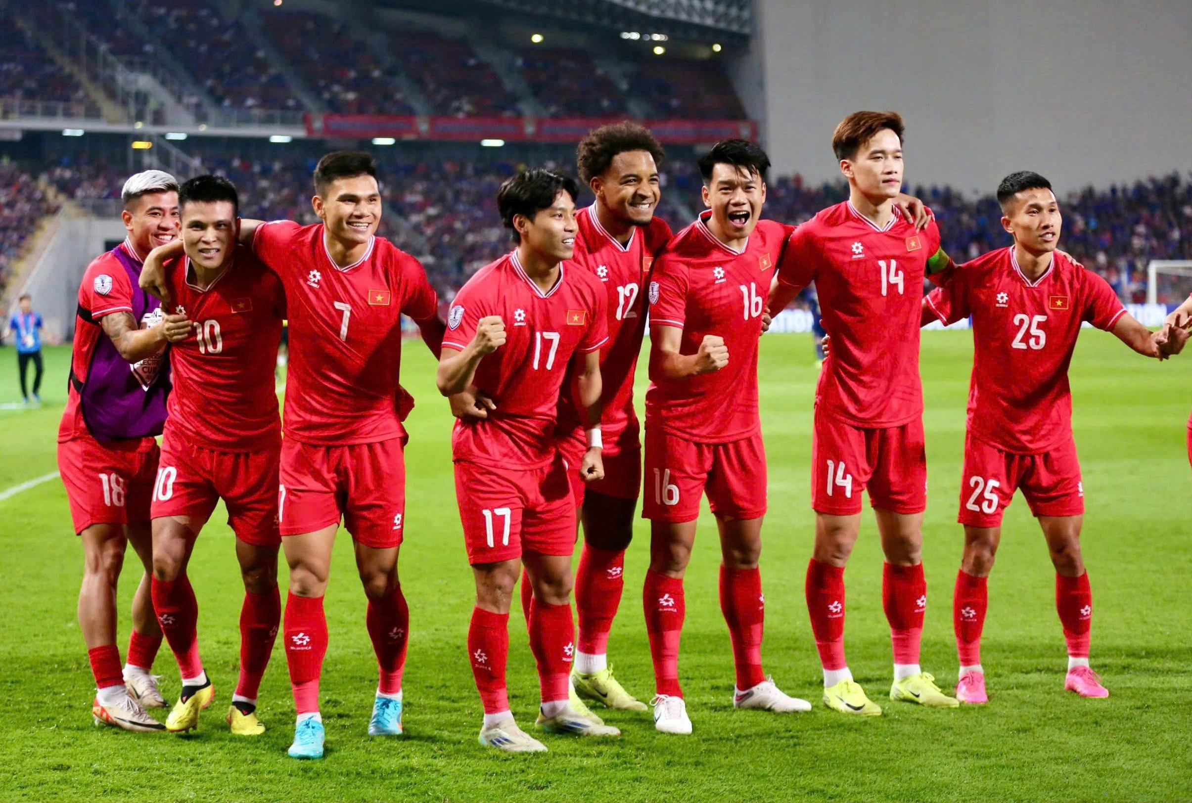 Năm vươn mình ra châu Á của đội tuyển Việt Nam Năm vươn mình ra châu Á của đội tuyển Việt Nam