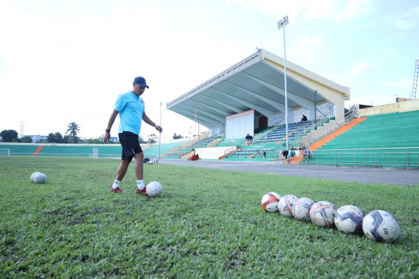 Ngắm SVĐ Quân khu 5 'lột xác', sẵn sàng mùa giải TNSV THACO cup 2026 Ngắm SVĐ Quân khu 5 'lột xác', sẵn sàng mùa giải TNSV THACO cup 2026