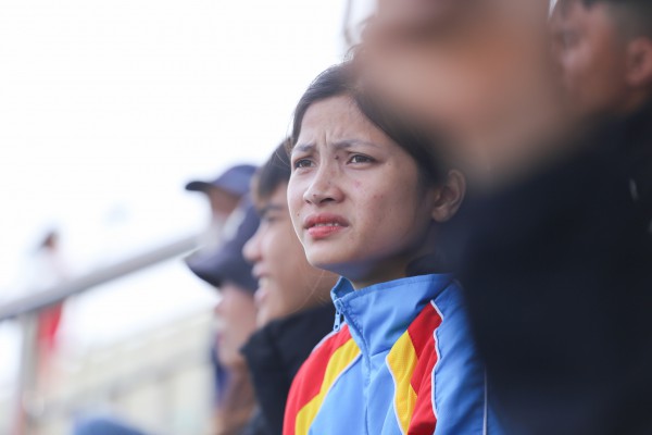 Ngày thi đấu cuối vòng loại Duyên hải miền Trung: Khán đài cực nóng, ‘mưa’ bàn thắng