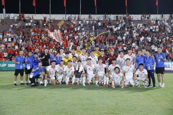 Người hùng Văn Thuận: Chờ bàn thắng cho U.23 Việt Nam từ lâu, gửi tặng khán giả