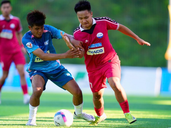 'Người nhện' của Trường ĐH Sư phạm TP.HCM: Thần tượng thủ môn Trung Kiên, bắt bóng như De Gea