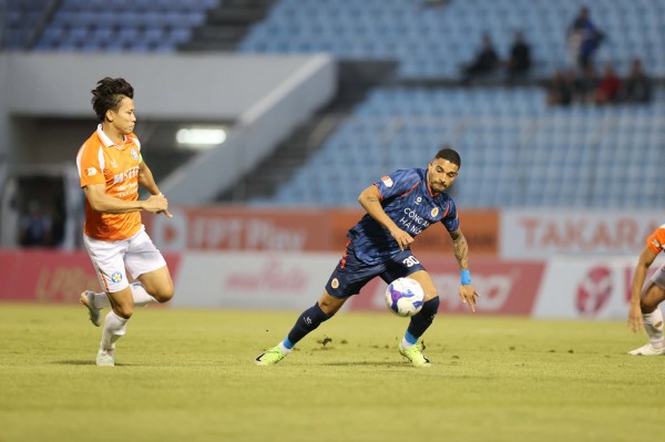 Nguyễn Filip 'xuất thần', CLB CAHN thắng hú vía Đà Nẵng: Ngôi đầu vững như bàn thạch còn HAGL ở đâu?