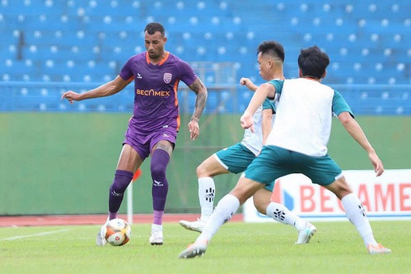 Ninh Bình FC chiêu mộ trung vệ Janclesio cao gần 2 m, hỗ trợ nhập tịch Việt Nam Ninh Bình FC chiêu mộ trung vệ Janclesio cao gần 2 m, hỗ trợ nhập tịch Việt Nam