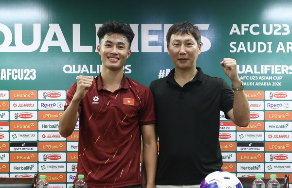 Phản ứng bất ngờ của HLV Kim Sang-sik sau khi U.23 Việt Nam thắng nhọc đội yếu