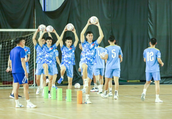 Phó chủ tịch VFF: Futsal Việt Nam hãy thể hiện tinh thần ngoan cường như đội U.23